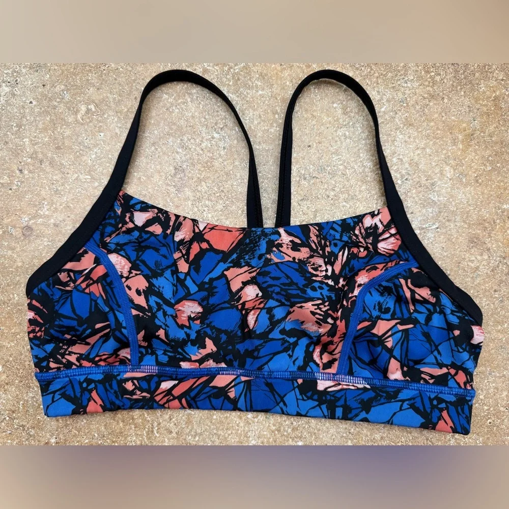 Lululemon Free to Be Bra Size 8 – Abstract Blue/Coral Print, Supportive Cups - Picture 6 of 9